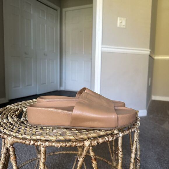 Beek Pelican Leather Platform Sandal in Honey Size 8 ($280) Tan EXCELLENT! - Picture 9 of 15